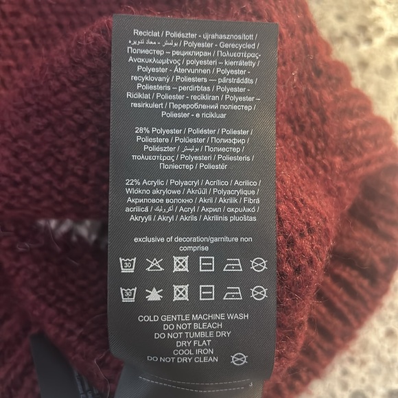 3 Women’s Fair Isle Sweaters, NWT, 1 AE Size S, 2 Vera Moto, S/M, $35 for all - Picture 9 of 9